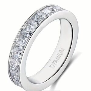 Elegant Silver Titanium Silver Cubic Zirconia Band Size 7